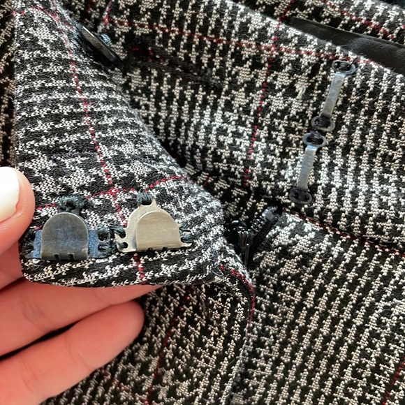 CAMBIO Crop Houndstooth Print Straight Trouser - Picture 3 of 4